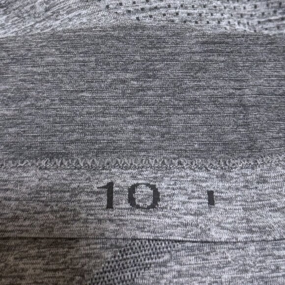 Lululemon Swiftly Tech Short-Sleeve Shirt 2.0 Hip Length - Picture 8 of 8